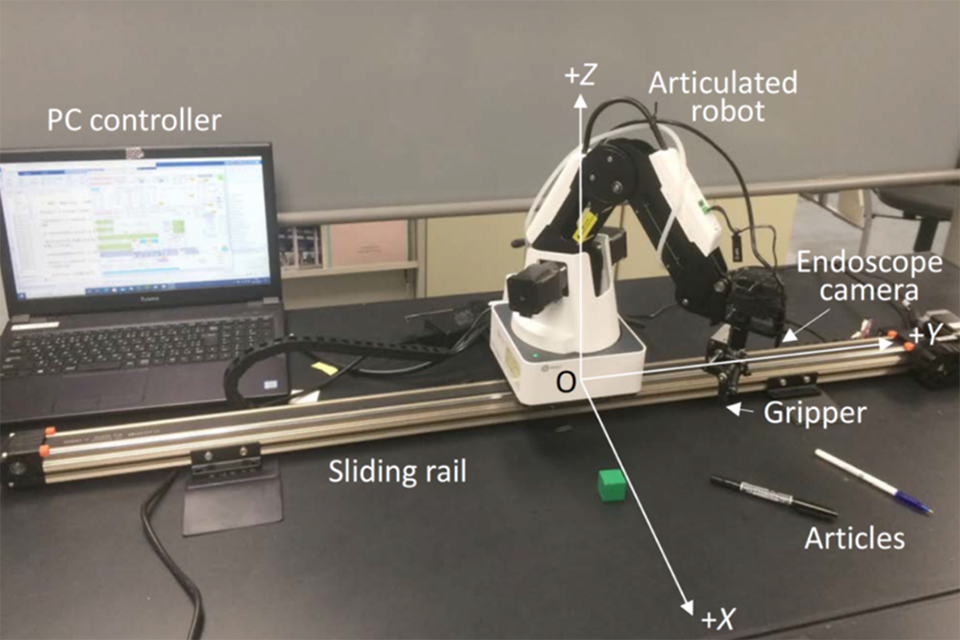 ペン姿勢の視覚的検出によるフィジカルAIペン輸送ロボット