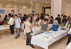 「科学体験講座」など、地域に密着・貢献