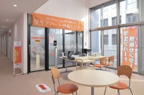 location_shop01.jpg